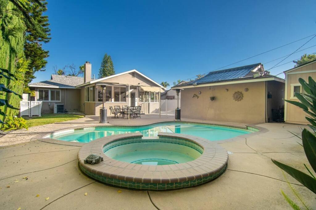 Large Home With Pool + Jacuzzi Los Angeles Exterior foto